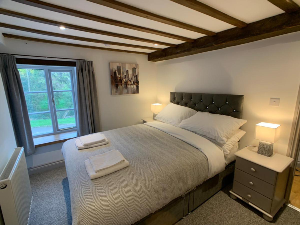 Swan House Tea Room And Bed & Breakfast Лидни Екстериор снимка